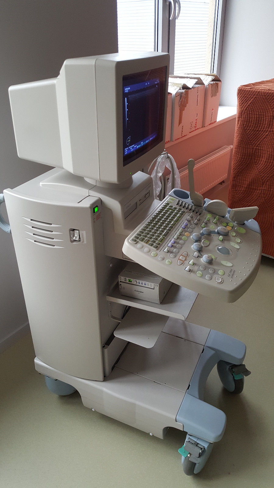 Hitachi EUB-5500 Diagnostic Ultrasound Unit OB, GYN, Microconvex DIAGNOSTIC ULTRASOUND MACHINES FOR SALE