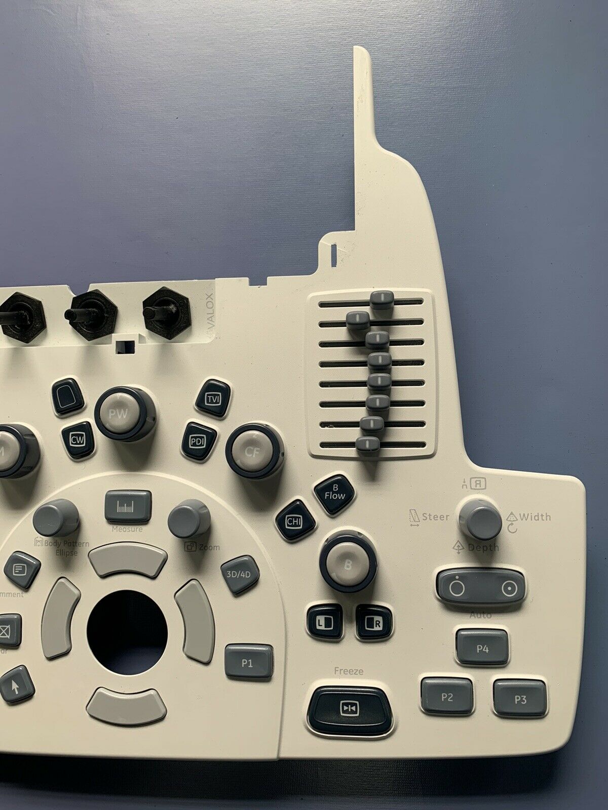 GE LOGIQ E9 ULTRASOUND LOWER OPERATOR USER INTERFACE PANEL P/N: 5207000-72 DIAGNOSTIC ULTRASOUND MACHINES FOR SALE