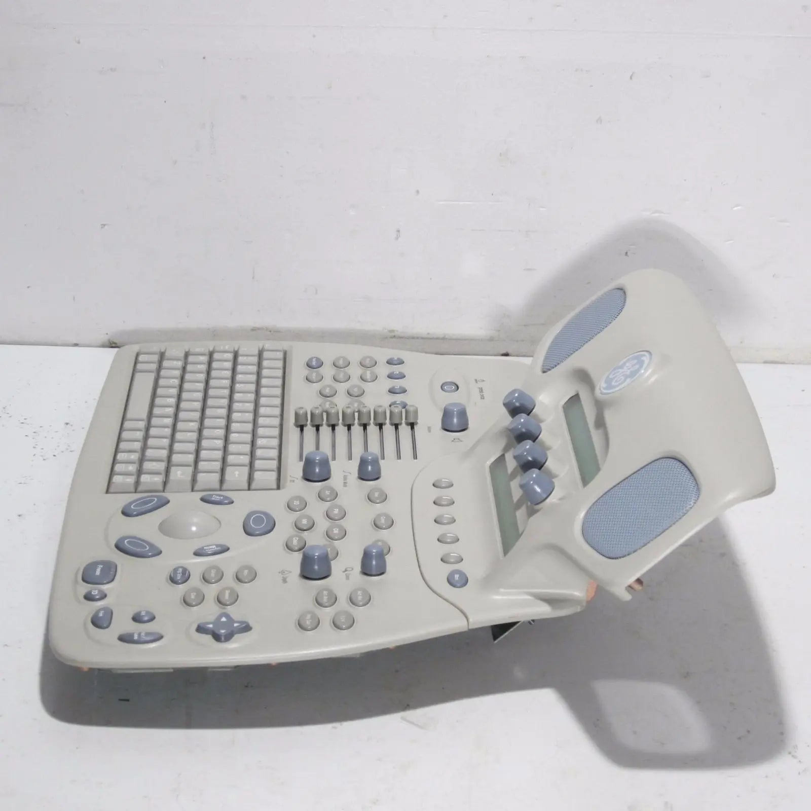 GE KEYBOARD/CONTROL PANEL ASSEMBLY FOR VIVID 7 ULTRASOUND MACHINE - FA200920 DIAGNOSTIC ULTRASOUND MACHINES FOR SALE