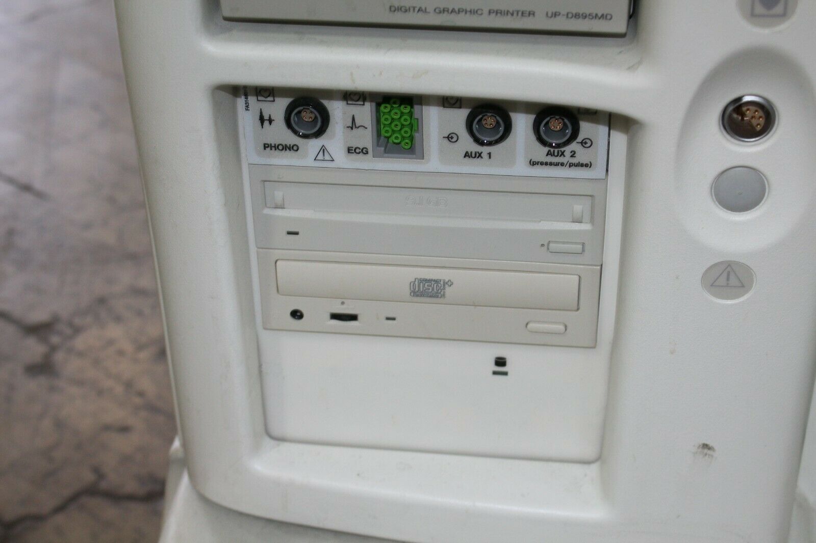 GE Vivid 7 Dimension Ultrasound W/ Printer& VHS DIAGNOSTIC ULTRASOUND MACHINES FOR SALE