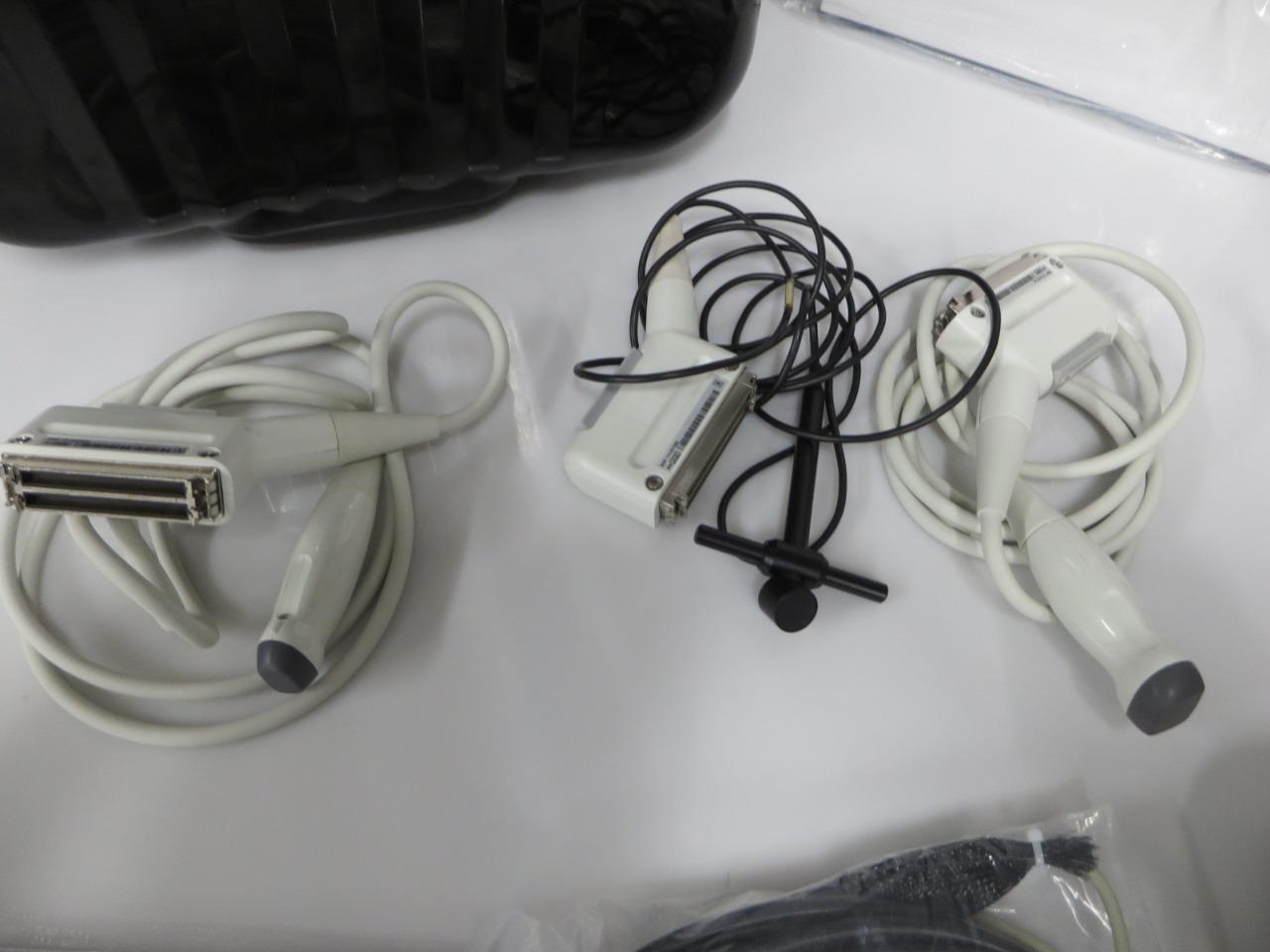 probe transducers on table