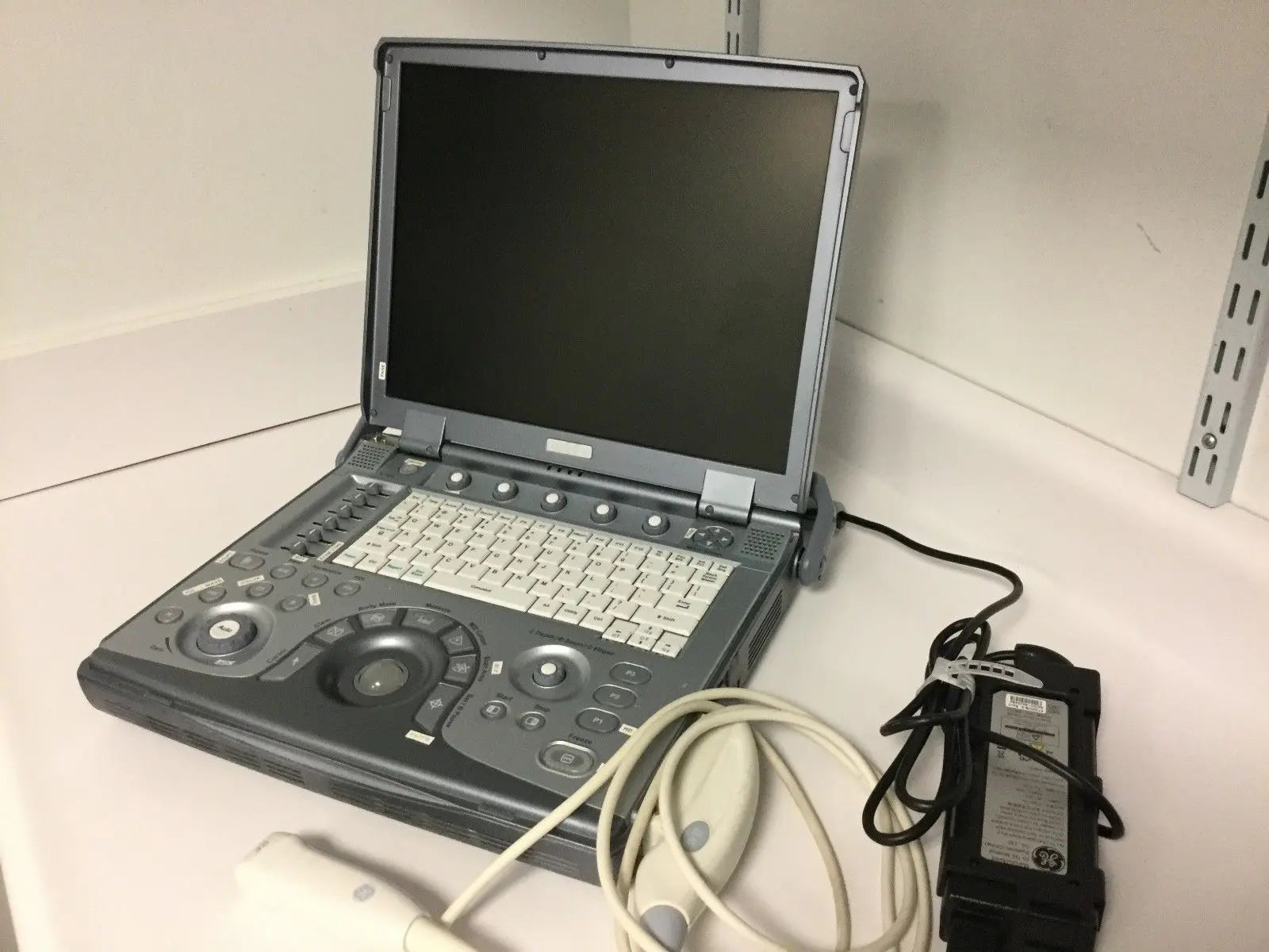 GE Logiq E with 3S-RS Ultrasound Probe/Printer/External Multi DVD Rewritter DIAGNOSTIC ULTRASOUND MACHINES FOR SALE
