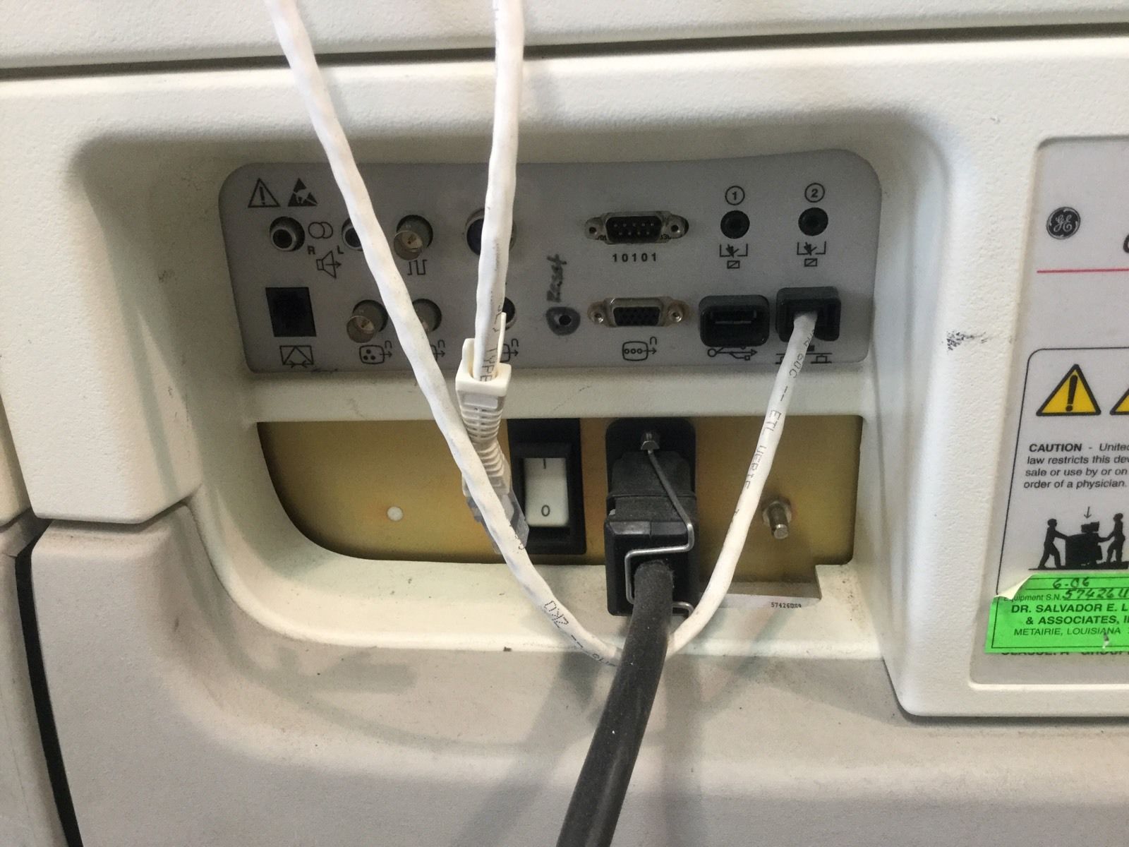 GE Logiq 9 Ultrasound 2003 BT03 + 8L + M12L + 3.5C DIAGNOSTIC ULTRASOUND MACHINES FOR SALE