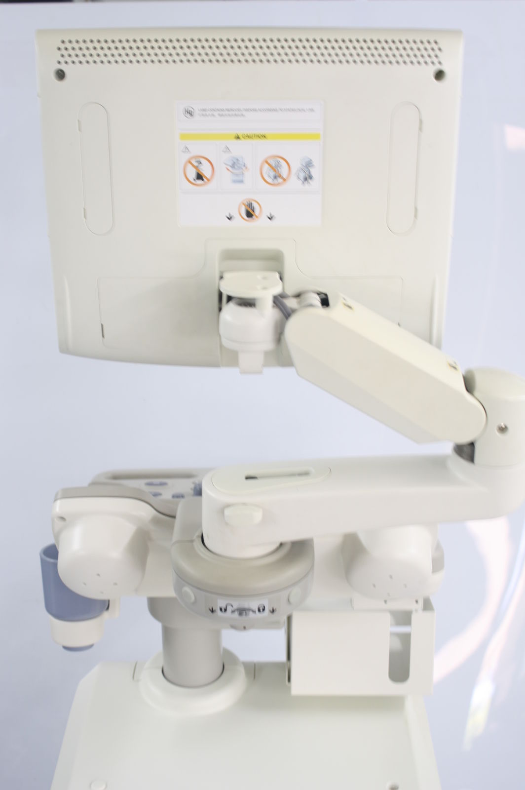 GE General Electric VIVID LOGIQ P5 Ultrasound Machine- PARTIALLY TESTED DIAGNOSTIC ULTRASOUND MACHINES FOR SALE