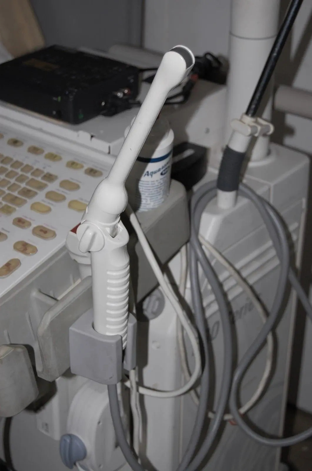 GE Logiq 200 Pro Ultrasound with 2 Transducer Probe Imaging Urology OBGYN #12367 DIAGNOSTIC ULTRASOUND MACHINES FOR SALE