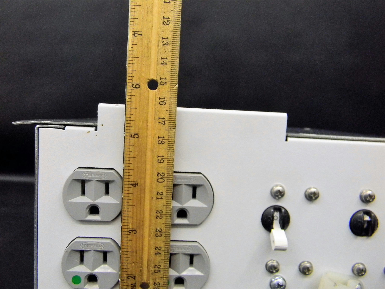 Acuson Sequoia C256 Ultrasound AC BOX DOM Z REV. B POWER SUPPPLY DIAGNOSTIC ULTRASOUND MACHINES FOR SALE