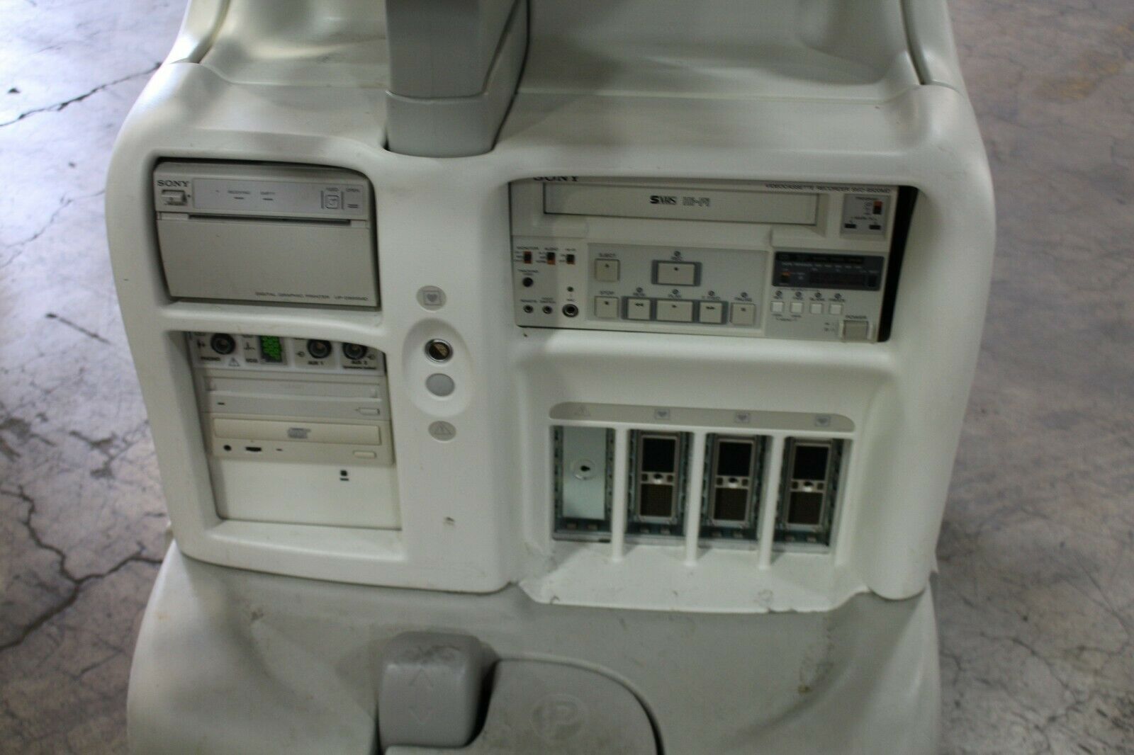 GE Vivid 7 Dimension Ultrasound W/ Printer& VHS DIAGNOSTIC ULTRASOUND MACHINES FOR SALE