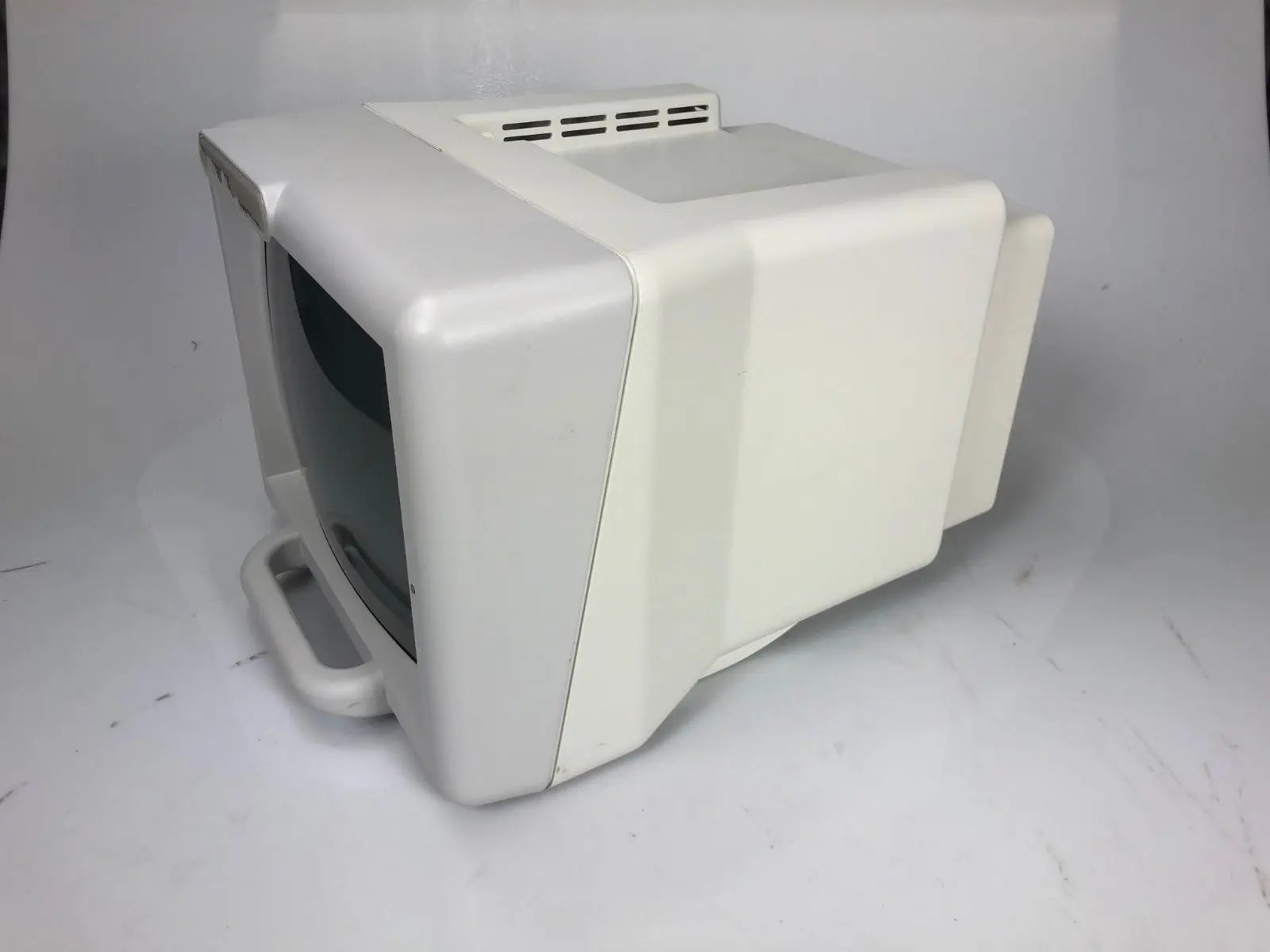 GE Logiq 700 Expert series ultrasound monitor DIAGNOSTIC ULTRASOUND MACHINES FOR SALE