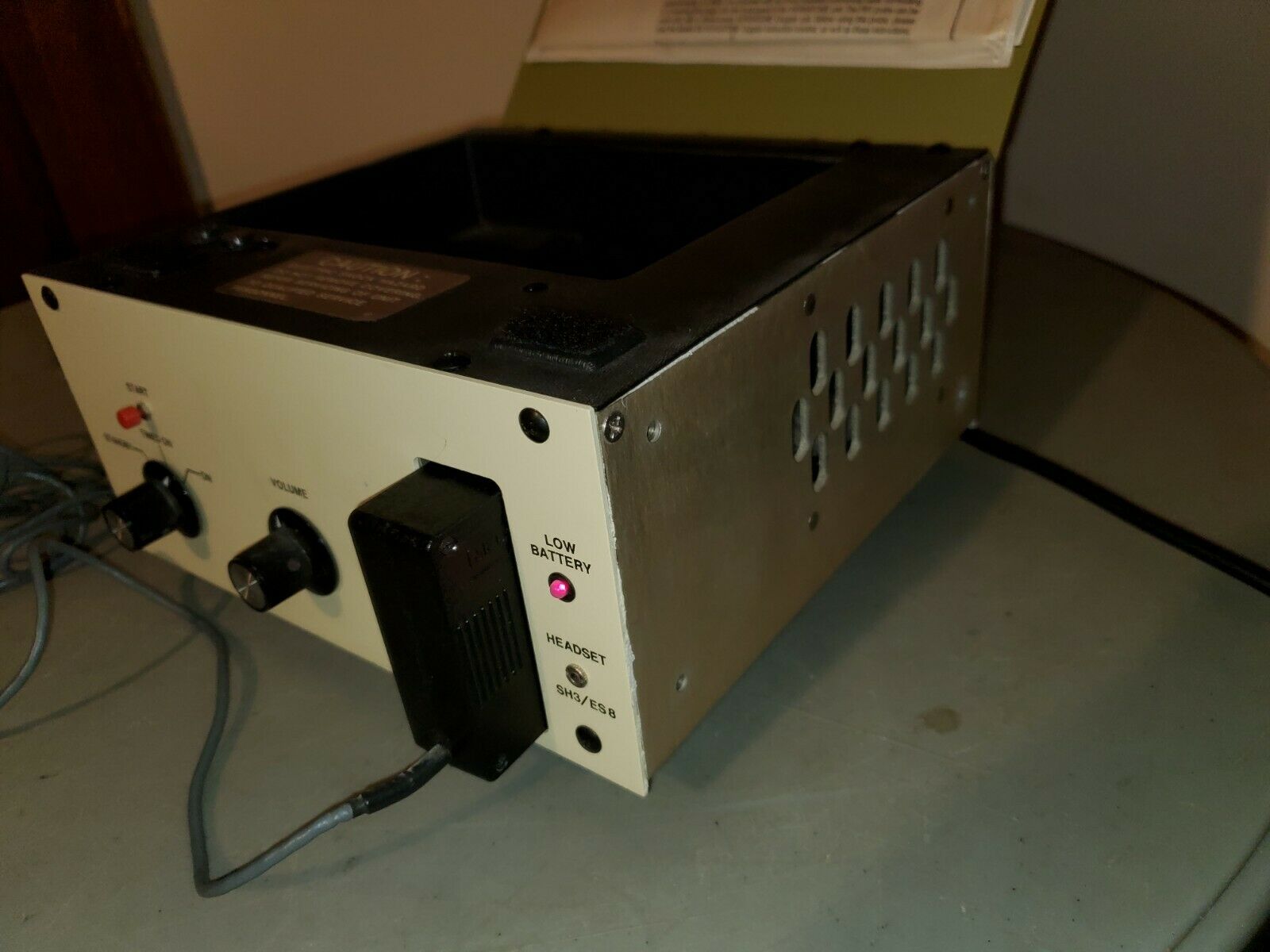 MEDASONICS VERSATONE DOPPLER ULTRASOUND MODEL D8 WITH PROBE DIAGNOSTIC ULTRASOUND MACHINES FOR SALE