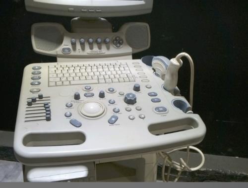 GE LOGIQ A5 ULTRASOUND MACHINE WITH 1 PROBES (4C) DIAGNOSTIC ULTRASOUND MACHINES FOR SALE