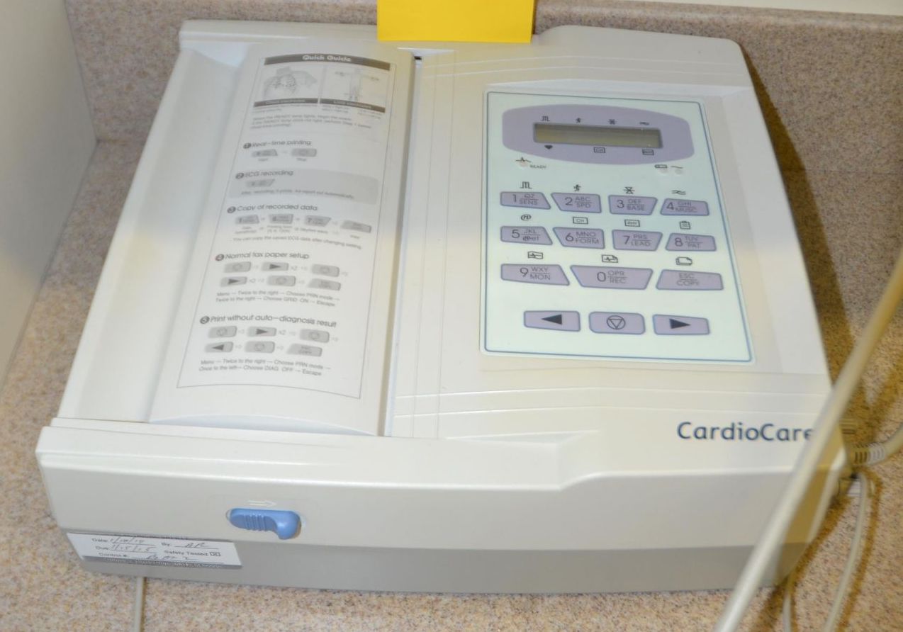 CARDIOCARE EKG-2000 WITH CABLES DIAGNOSTIC ULTRASOUND MACHINES FOR SALE