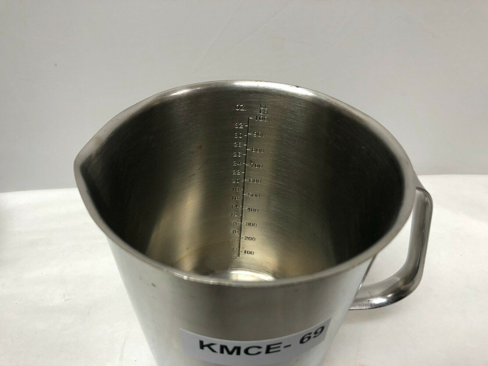 Vollrath Stainless Steel 1 Quart Measuring Cup 8532 | KMCE-69 DIAGNOSTIC ULTRASOUND MACHINES FOR SALE