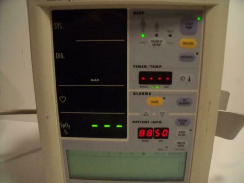 Mindray Accutorr Plus Vital Signs Monitor | PR2010 DIAGNOSTIC ULTRASOUND MACHINES FOR SALE