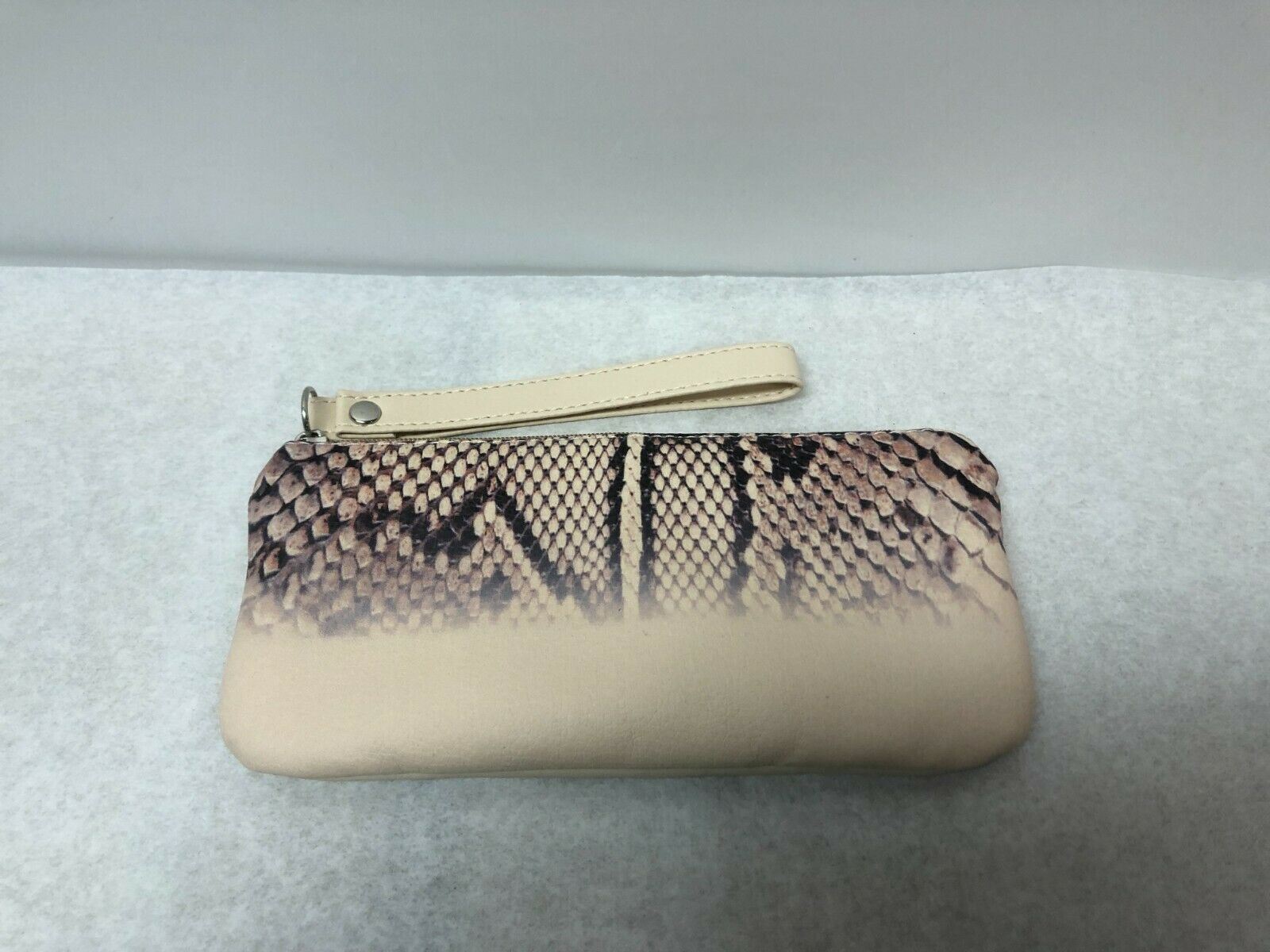 Unbranded (Leopard pattern Eyeglasses pouch) - KMOPT 125 DIAGNOSTIC ULTRASOUND MACHINES FOR SALE