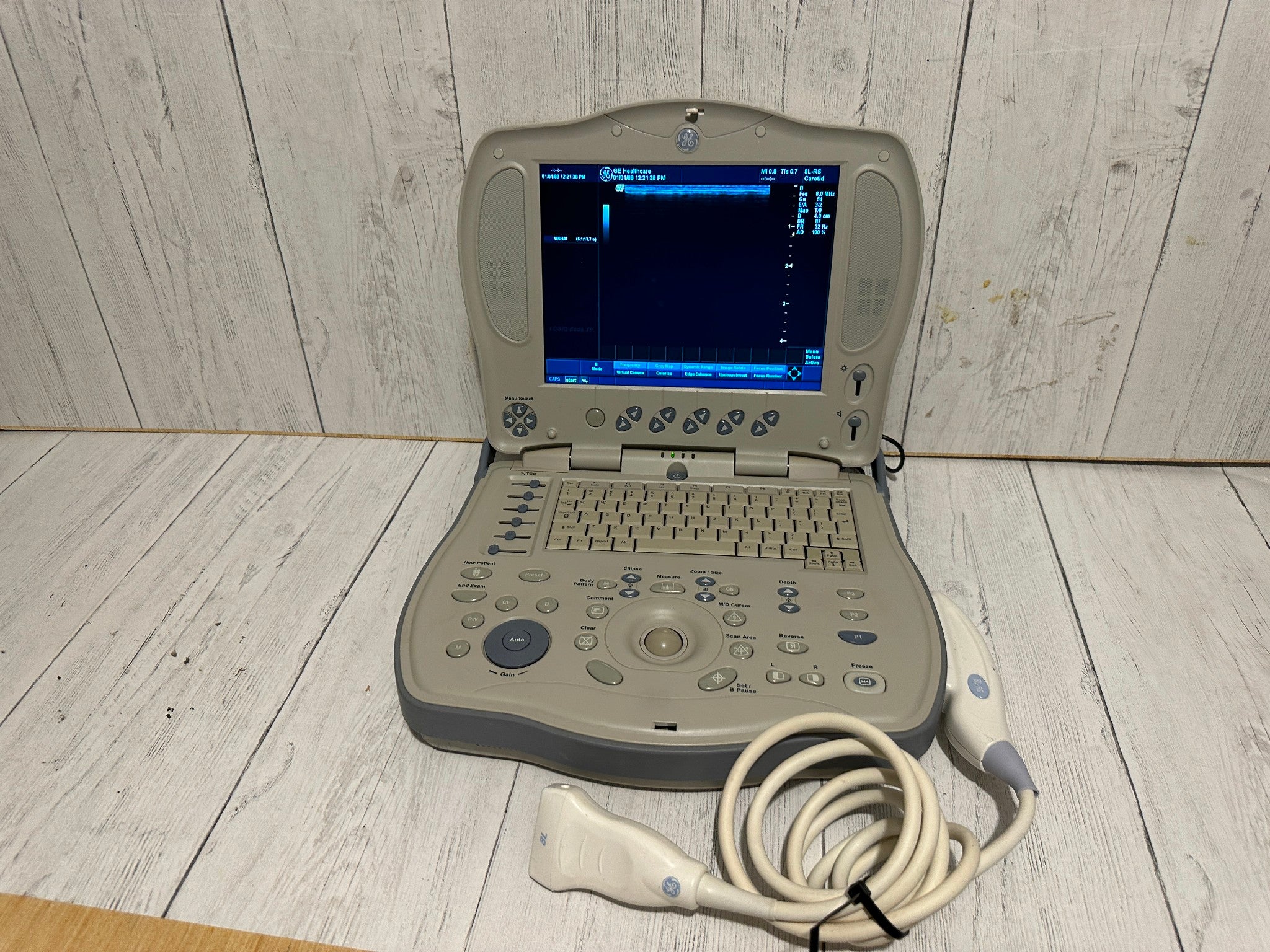 GE LOGIQ BOOK XP PORTABLE ULTRASOUND MACHINE & 3S-RS PROBE 2005 DIAGNOSTIC ULTRASOUND MACHINES FOR SALE