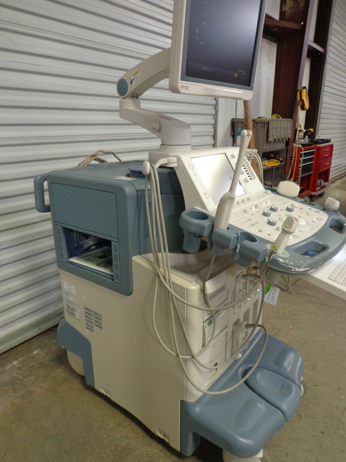 Toshiba Aplio XG iStyle Ultrasound PVT-382BT PVT-661VT PVT-375BT PLT-1204AT DIAGNOSTIC ULTRASOUND MACHINES FOR SALE