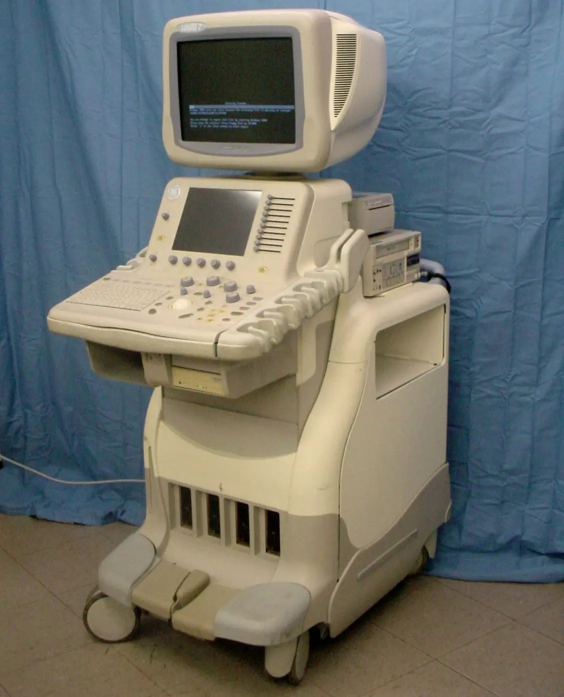 GE Logiq 7 Ultrasound Portable/Mobile System with Printer & Video Recorder DIAGNOSTIC ULTRASOUND MACHINES FOR SALE
