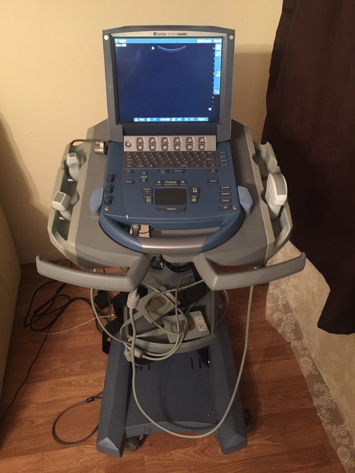 Sonosite Micromaxx Ultrasound System with 3 Transducers C60e , P10 , P17 DIAGNOSTIC ULTRASOUND MACHINES FOR SALE