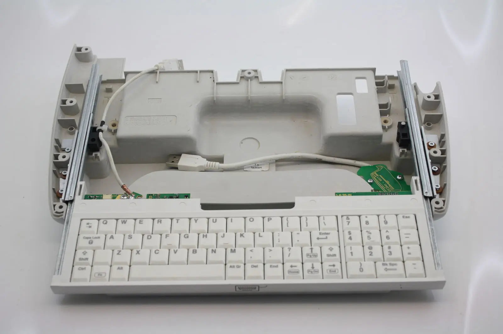 GE Vivid S60/S70 Ultrasound System KB Keyboard 5.40 555.251 5482579 DIAGNOSTIC ULTRASOUND MACHINES FOR SALE