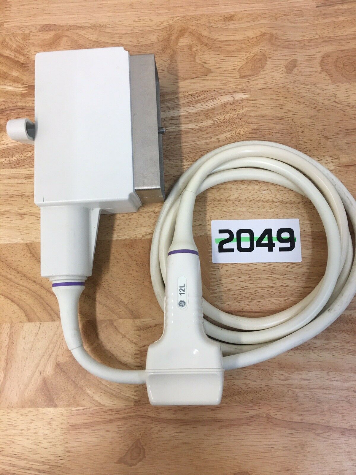 GE Ultrasound Linear 12L-RS Transducer (M2049) DIAGNOSTIC ULTRASOUND MACHINES FOR SALE