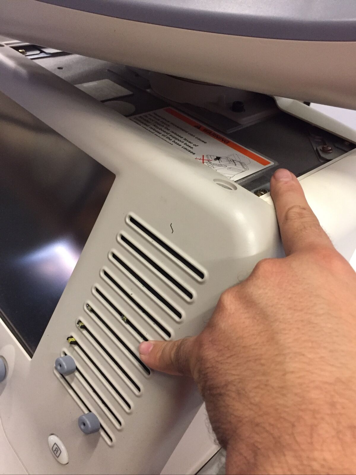 GE LOGIQ 7 Ultrasound Machine W/ 2 Probes (M12L, 10L) 2389220 DIAGNOSTIC ULTRASOUND MACHINES FOR SALE