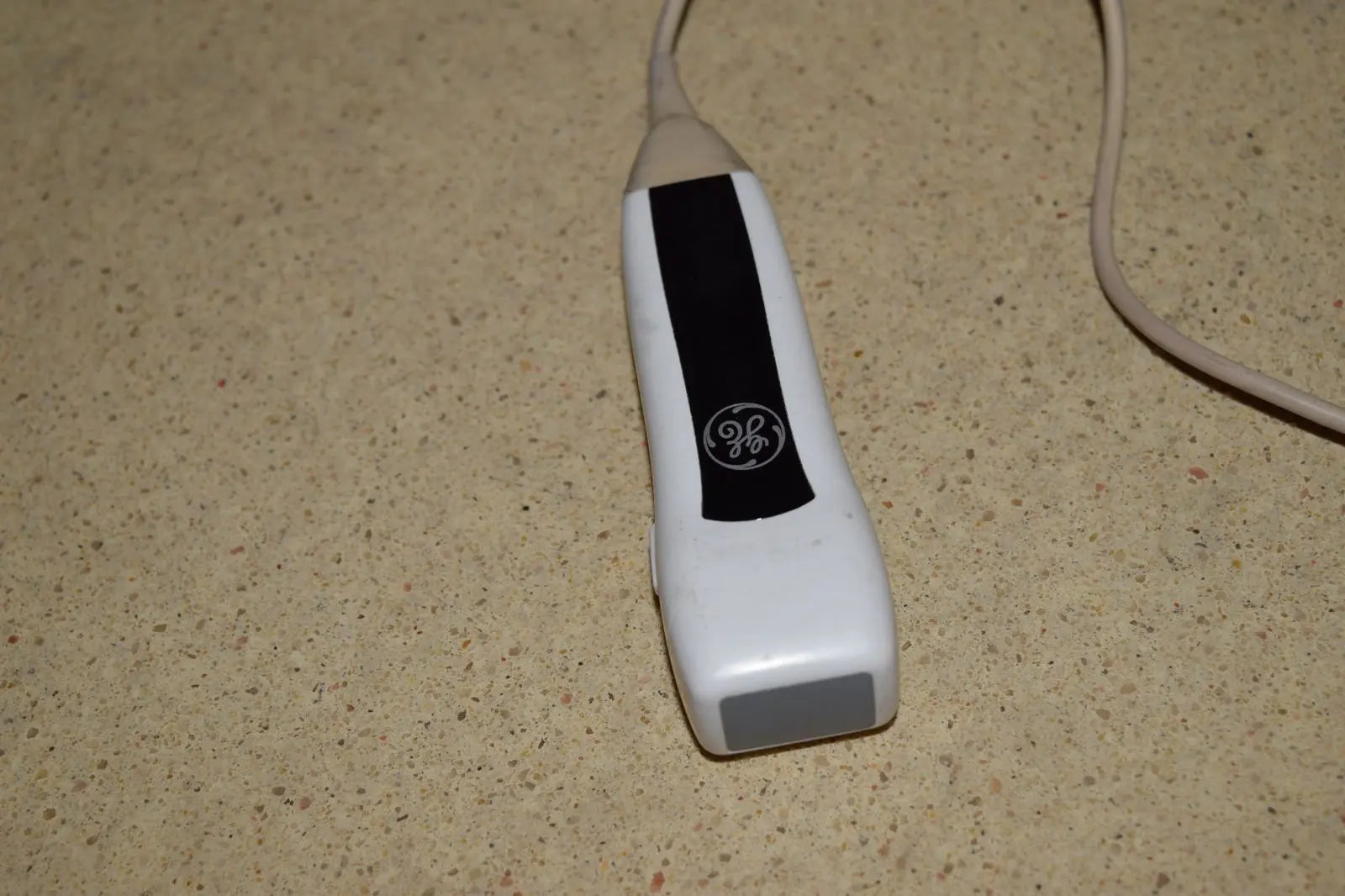 GE VSCAN PORTABLE ULTRASOUND SYSTEM W/ PROBE DIAGNOSTIC ULTRASOUND MACHINES FOR SALE