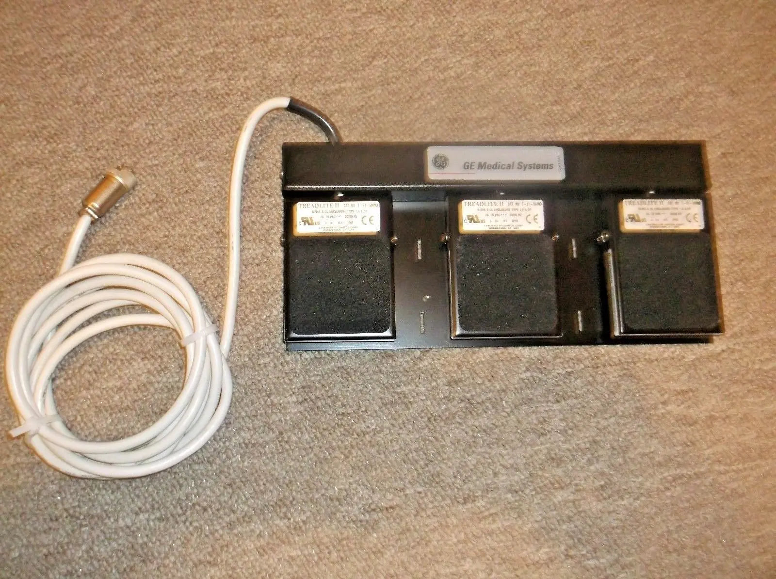 GE FB200952 Medical Ultrasound Foot Switch Pedal Unit For Vivid 7 System