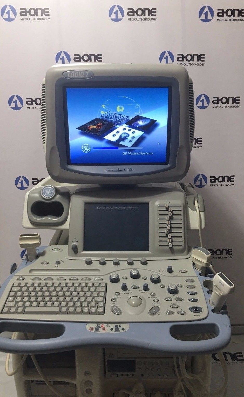 GE Logiq 9 Ultrasound System with 3.5C, E8C, 7L, 10L, and M12L  Transducers