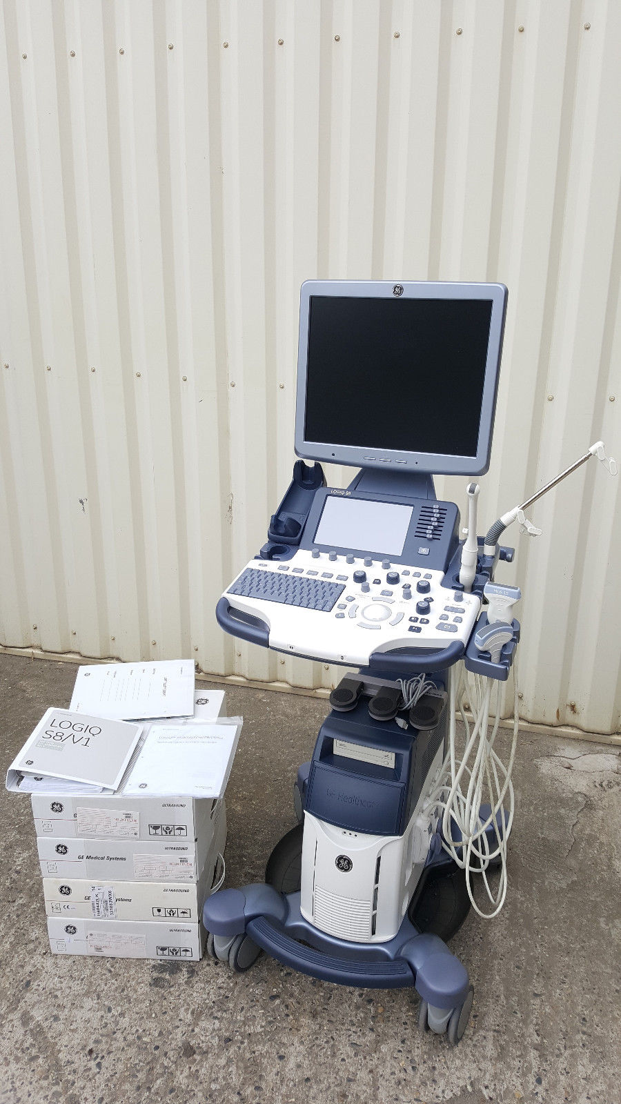 GE Ultrasound LOGIQ S8 With Probes ML6-15 / IC5-9-D / C1-5 /L8-18i (Year 2014) P DIAGNOSTIC ULTRASOUND MACHINES FOR SALE