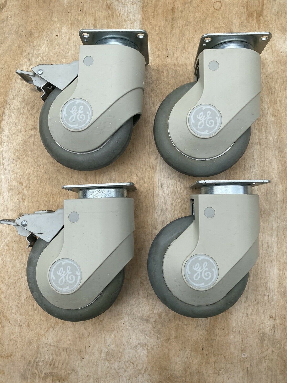 GE Logiq 5 Ultrasound Casters Set of 4 DIAGNOSTIC ULTRASOUND MACHINES FOR SALE