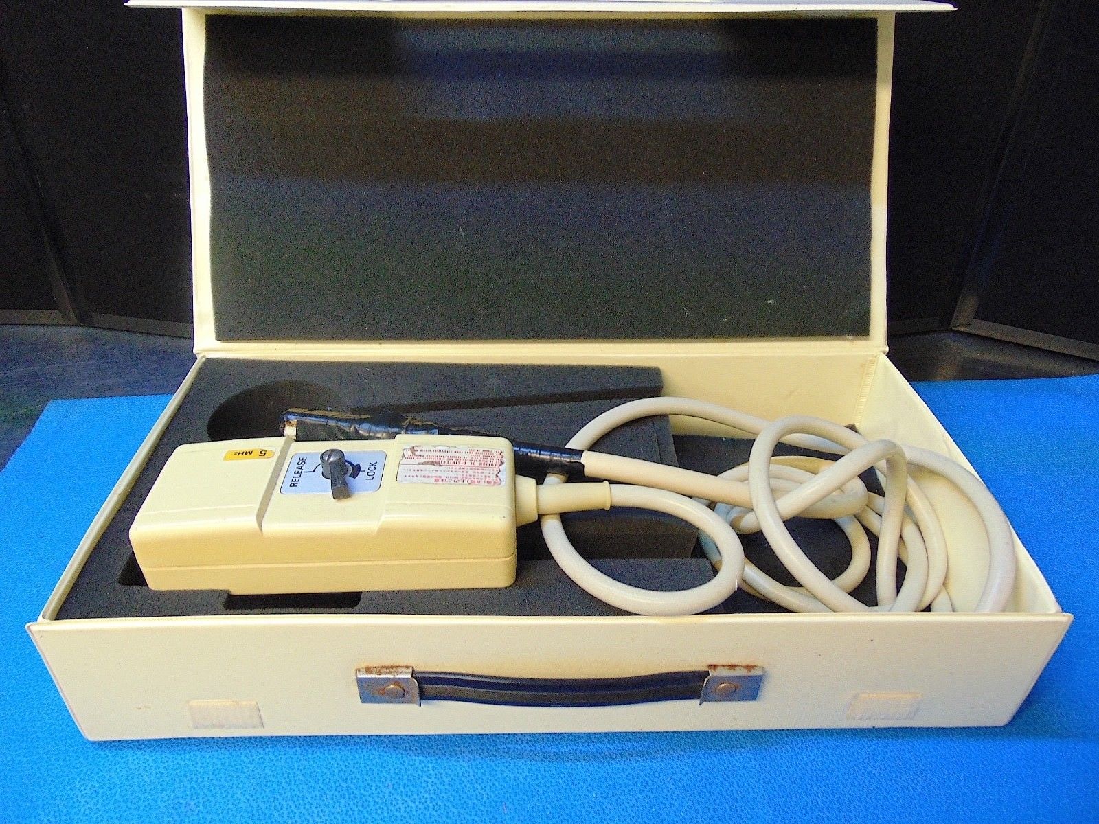 Aloka UST-5813-5 Ultrasound Probe 5 MHz Carry Case Included RH244 DIAGNOSTIC ULTRASOUND MACHINES FOR SALE