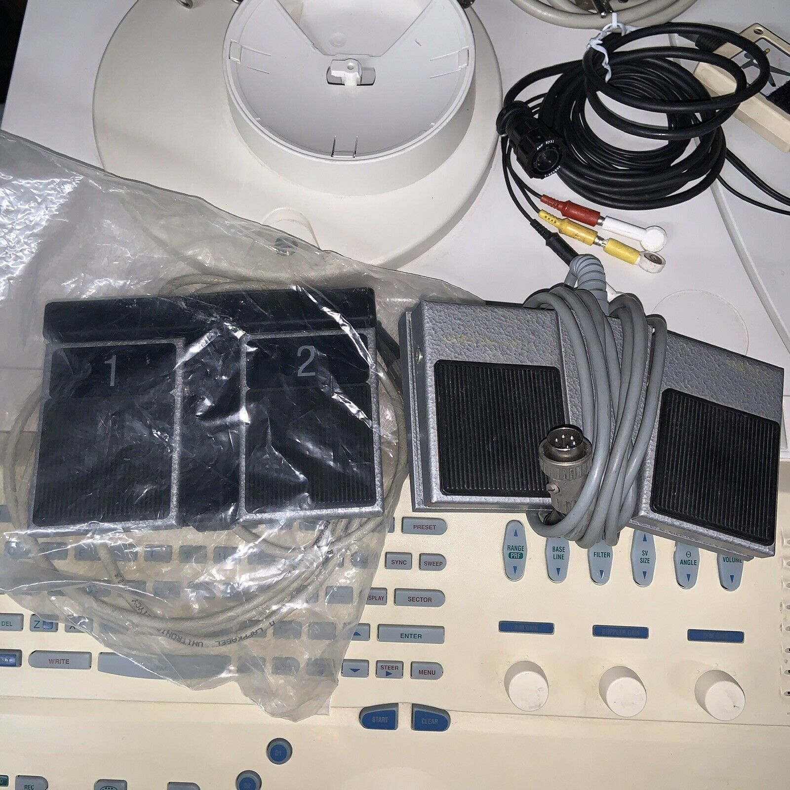 ESAOTE AU5 CARDIAC - VASCULAR ULTRASOUND W/2 PROBES, 2 FOOT PEDALS, & CONNECTORS DIAGNOSTIC ULTRASOUND MACHINES FOR SALE