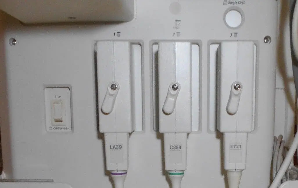 General Electric Logiq 400 2264468 Pro Series Ultrasound w/ Probes E721-C358-LA3 DIAGNOSTIC ULTRASOUND MACHINES FOR SALE