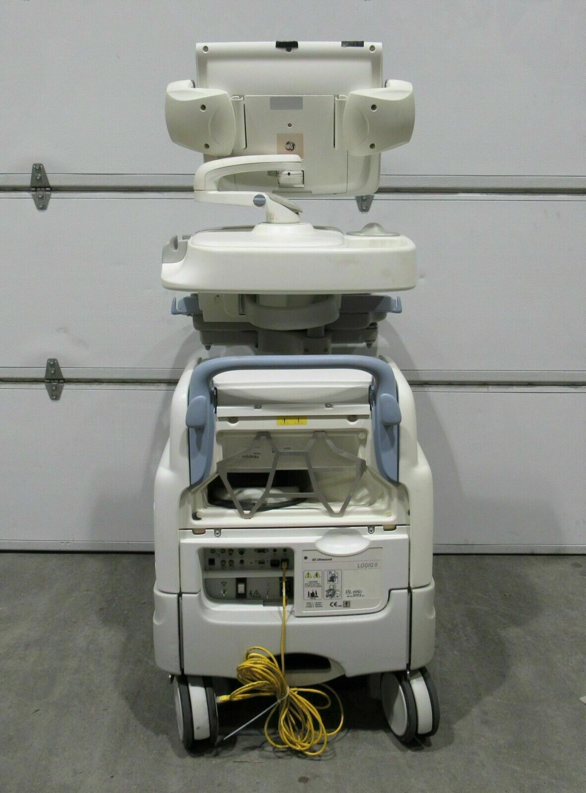 GE Model Logiq 9 2404587 Ultrasound Machine Power Issues For Parts or Repair DIAGNOSTIC ULTRASOUND MACHINES FOR SALE