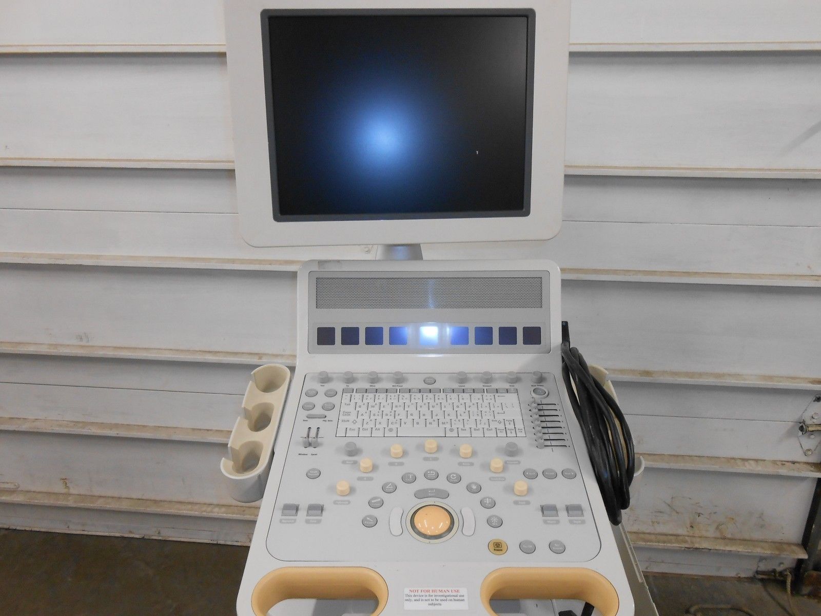 a ultrasound thats white with white backdrop