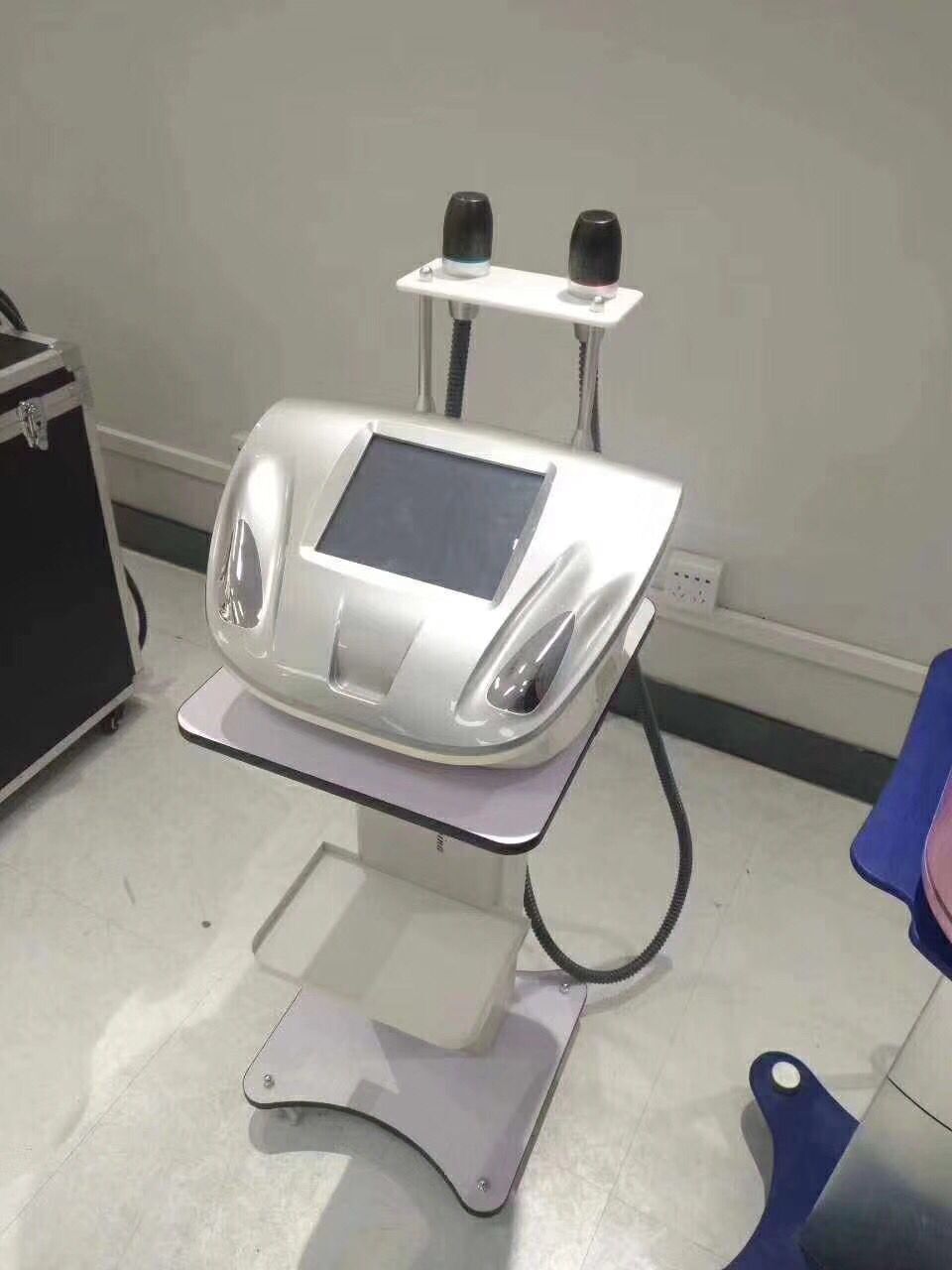 V MAX HIFU Skin Tightening Ultrasound Face Neck Lift Wrinkle Treatment Machine DIAGNOSTIC ULTRASOUND MACHINES FOR SALE