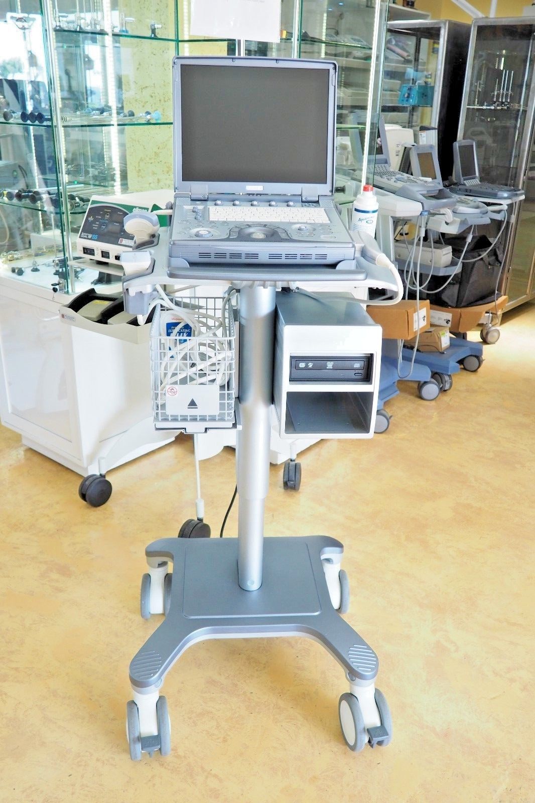 GE LOGIQ e 2011 Ultrasound with 2 Probes and Cart DIAGNOSTIC ULTRASOUND MACHINES FOR SALE