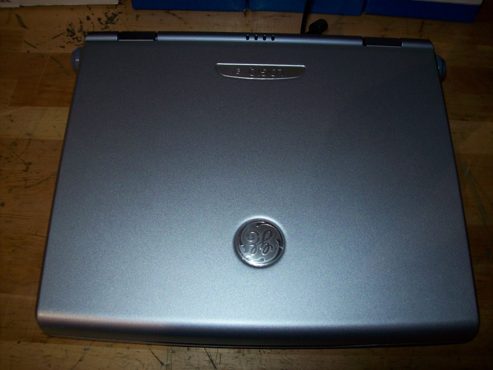 CLosed ultrasound laptop