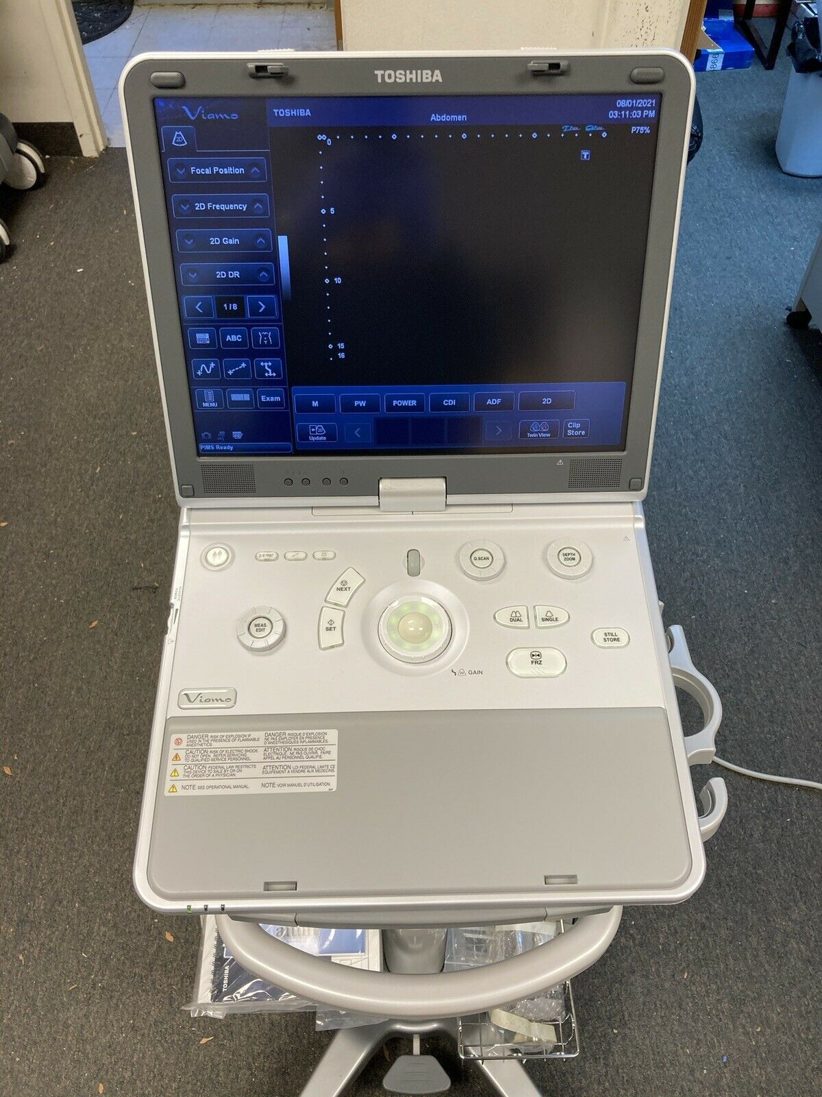 Toshiba Viamo Ultrasound System Model SSA-640A